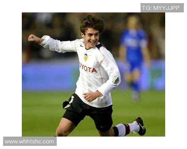 全球足球球星审美潮流解析与形象魅力深度观察