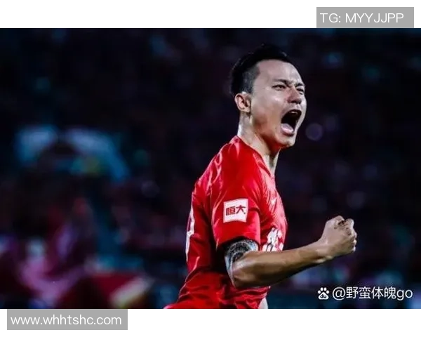 足球巨星跨界求学：从绿茵场到大学校园的成长之路